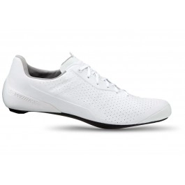 Chaussures à lacets...