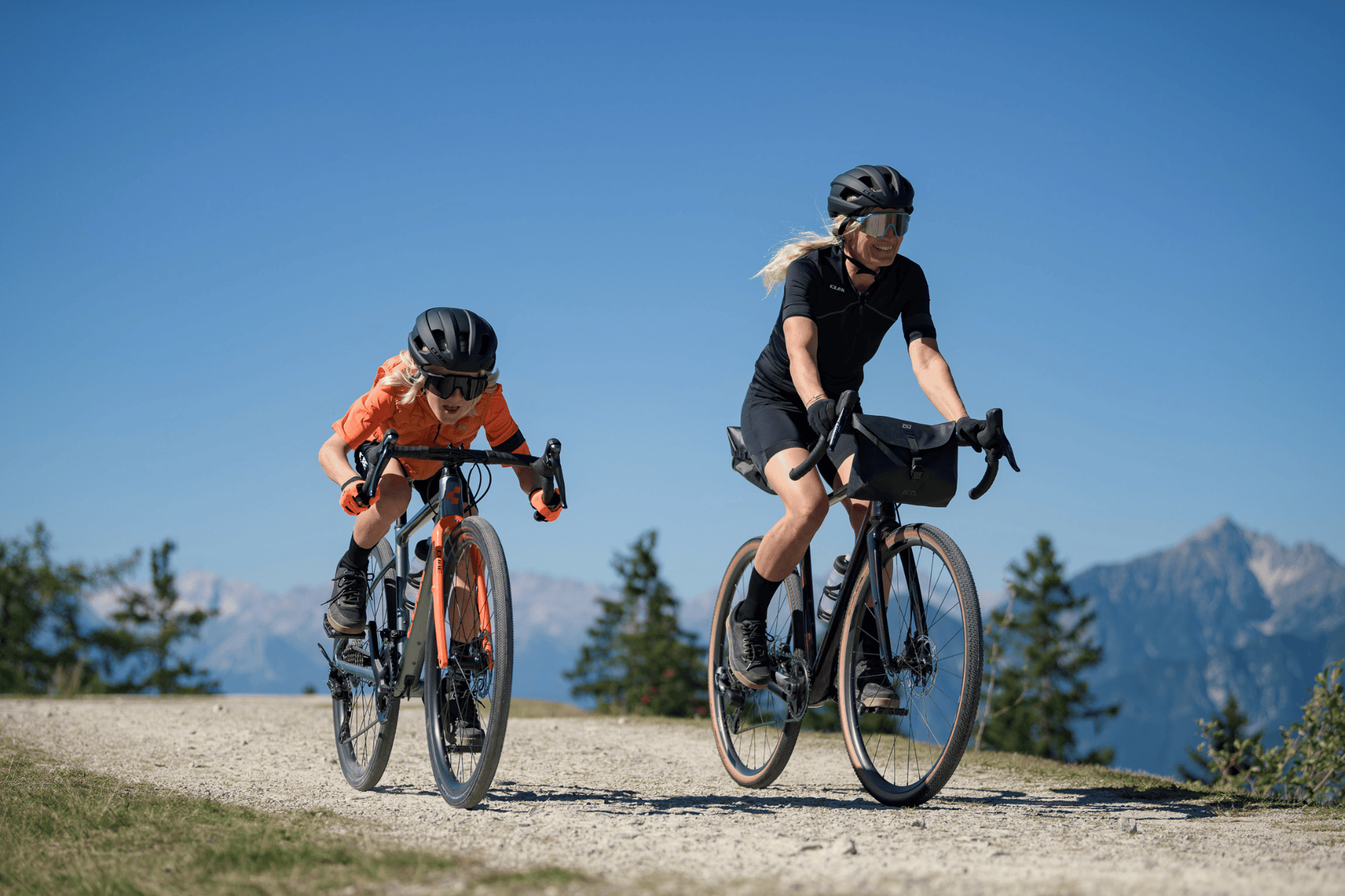 Bicicleta Cube Nuroad